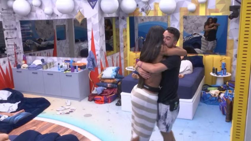 João Pedro descumpre tarefa de congelamento e abraça Gracyanne • Reprodução/Globoplay