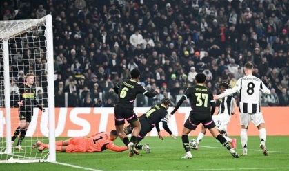 Juventus vence PSV em jogo de ida dos playoffs da Champions