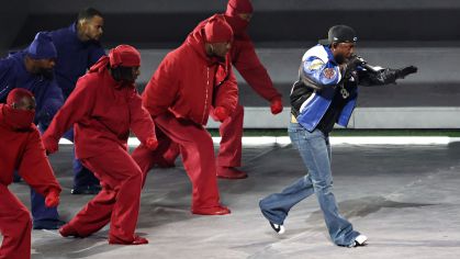 Kendrick Lamar se apresentou no Super Bowl LIX em Nova Orleans, nos Estados Unidos, no domingo (9)