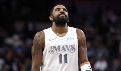 Kyrie Irving diz estar em "processo de luto" após ida de Doncic ao Lakers
