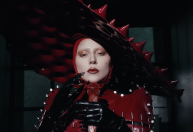 Lady Gaga diz que não se considera uma artista drag: "Não faço isso"