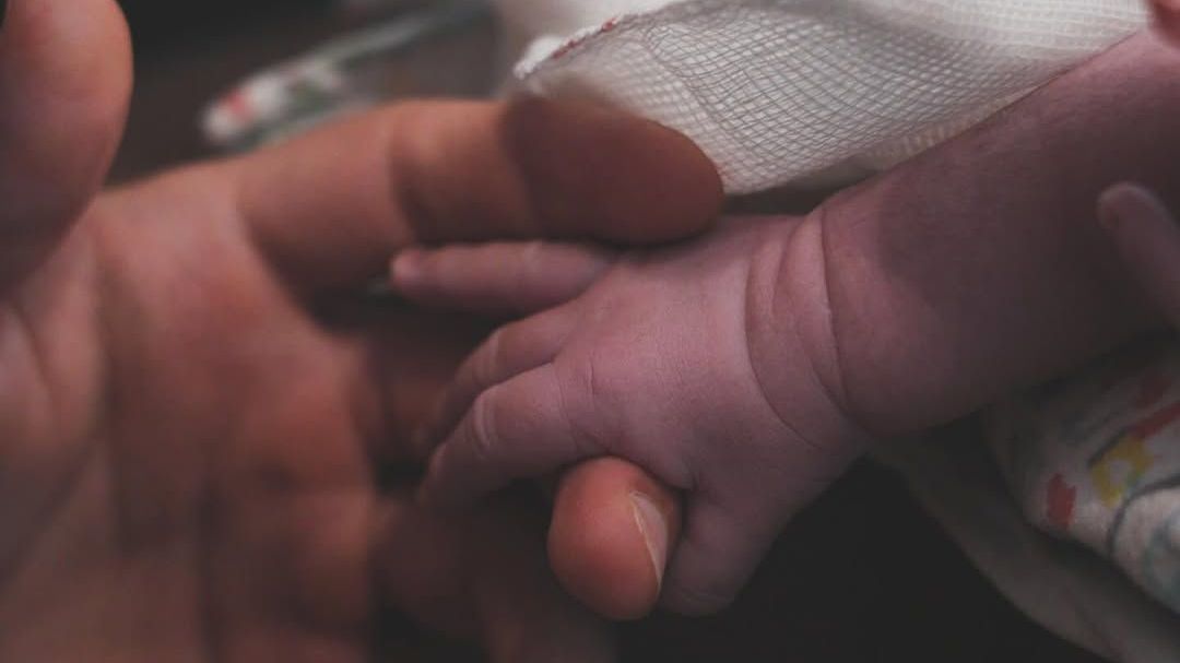 Rás é o primeiro filho de MC Daniel com Lorena Maria