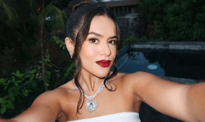 Maisa usa joias de coleção assinada por Ariana Grande; veja fotos