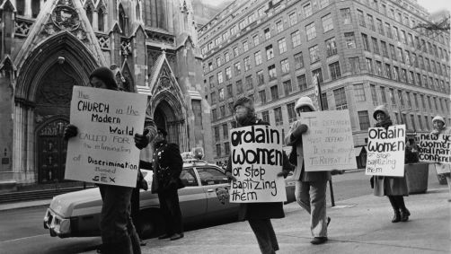 Manifestação pró-ordenação de mulheres.