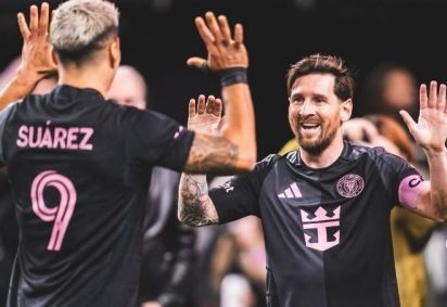 Suárez e Messi comemoram gol do Inter Miami em amistoso de pré-temporada