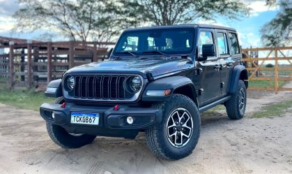 Stellantis faz recall de 375 mil Jeeps híbridos após risco de incêndio