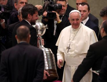 Papa recebeu os campeões da Libertadores em 2014