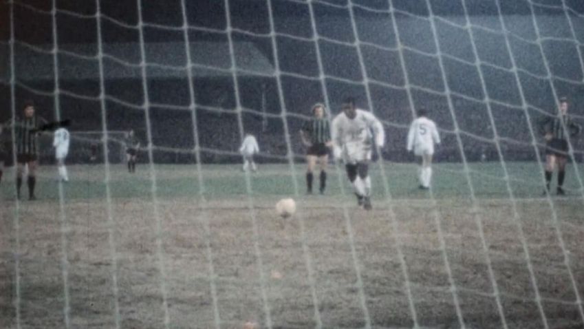 Pelé marcou de pênalti contra o Plymouth Argyle • Divulgação/Plymouth Argyle