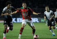 Em jogo agitado, reservas do Corinthians empatam com a Portuguesa