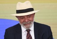 "Já dá para decretar o Carnaval em todo território nacional, né?", diz Lula