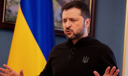 Zelensky diz que o mundo deve escolher entre “estar com Putin ou com a paz”