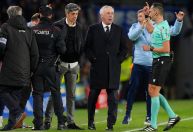 Torcida da Real Sociedad pede “morte” de Asencio, do Real Madrid; entenda