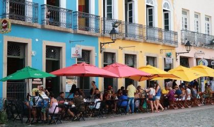 Bahia supera média e cresce mais de 60% em chegada de turistas estrangeiros