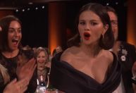 SAG Awards 2025: Selena Gomez viraliza ao reagir a prêmio de “Only Murders"