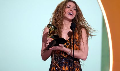 Billboard elege Shakira como melhor artista pop latina de todos os tempos