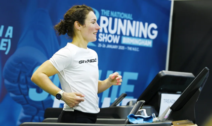 Atleta britânica quebra recorde mundial ao correr 48h em esteira