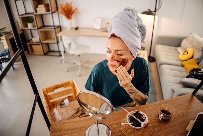 "Botox da natureza" tem ganhado força nas redes sociais e consiste no uso de alimentos no cuidado com a pele • StefaNikolic/GettyImages