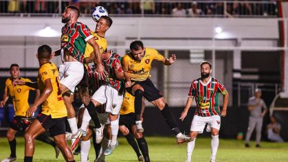 Lance de Operário-MT x Sport pela Copa do Brasil