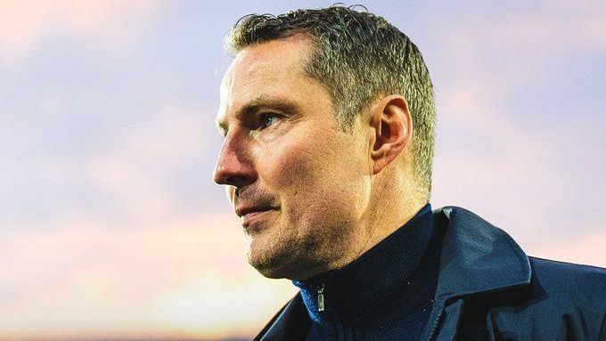 Técnico Brian Priske foi demitido do Feyenoord
