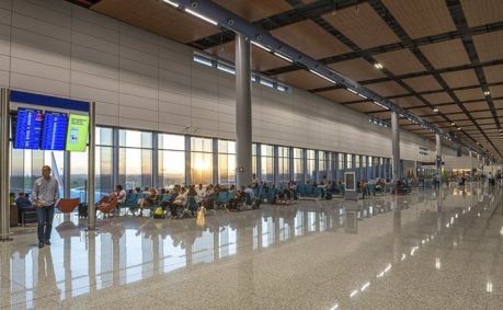 Saguão do aeroporto de Confins (MG)