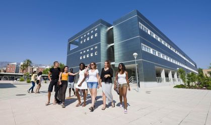 Iniciativa oferece bolsa de estudo na Espanha para alunos da Etec e Fatec