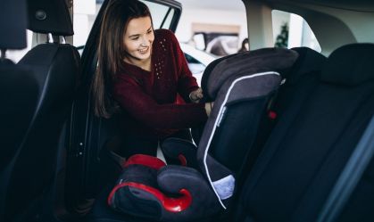 Criança com mais de 1 ano e menos de 4 anos, ou até 18 quilos deve andar na cadeirinha