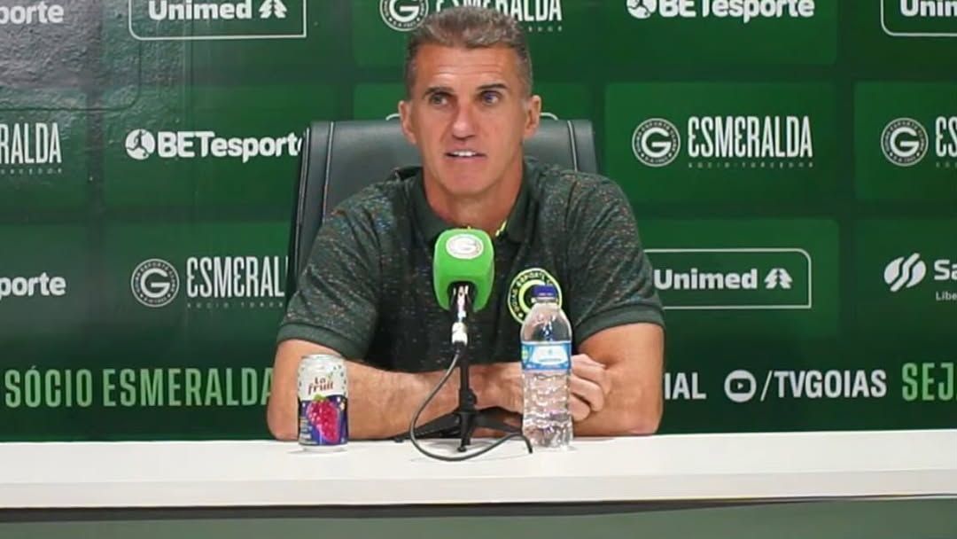 Vagner Mancini, técnico do Goiás