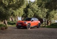 Novo Mini Aceman chega ao Brasil em diferentes versões; conheça