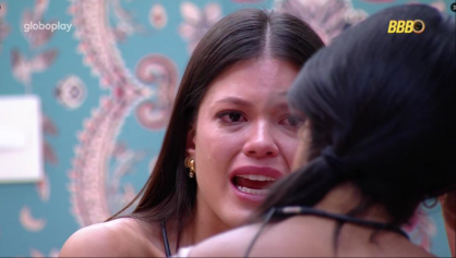 Ela se emocionou ao desabafar sobre a briga que teve no dia anterior, na dinâmica do Sincerão da noite anterior, com as irmãs Camilla e Thamiris
