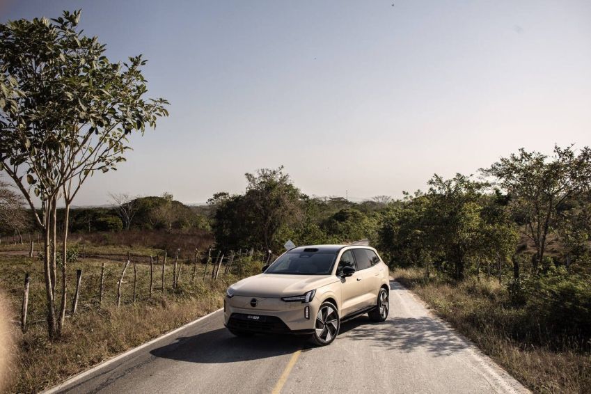 EX90 será lançado ainda neste primeiro semestre de 2025 • Volvo/Divulgação
