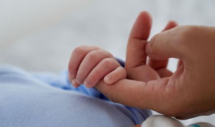 Helena e Ravi lideram ranking de nomes mais registrados no Brasil em 2025