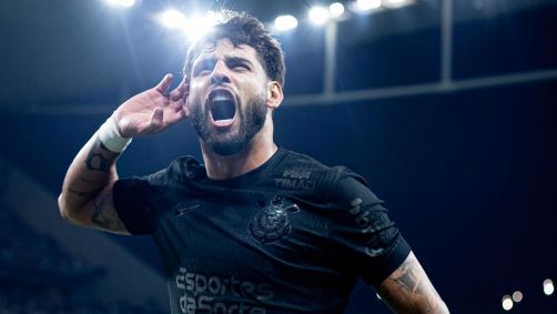 Yuri Alberto, artiheiro do Brasileirão 2024, comemora gol diante do Santos, no Paulistão
