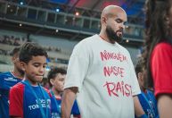 Fortaleza faz campanha contra racismo em apoio a filho de Zé Welison