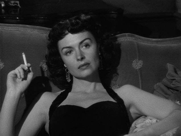 Donna Reed em "A Um Passo da Eternidade" • Reprodução/Columbia Pictures