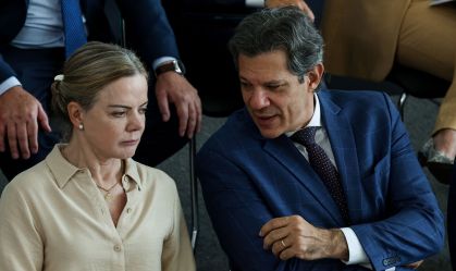 Planalto quer concentrar saída para IOF em Haddad e Gleisi
