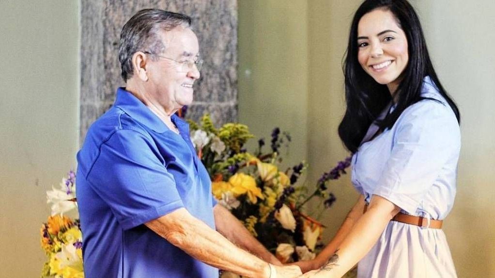 Monique Elias e o empresário Itamar Serpa Fernandes, dono da Embelleze