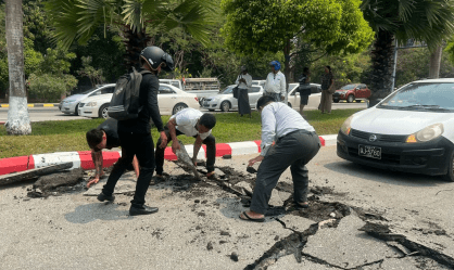 Estragos causados por terremoto.