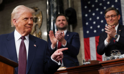 Câmara dos EUA aprova projeto de lei de Trump de corte de impostos e gastos
