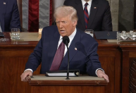 Trump ameaça aplicar tarifa adicional de 50% contra China