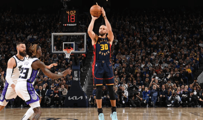 Curry se torna o primeiro a atingir 4 mil cestas de três pontos na NBA