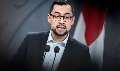 Trump não tratou população da Groenlândia com respeito, diz premiê