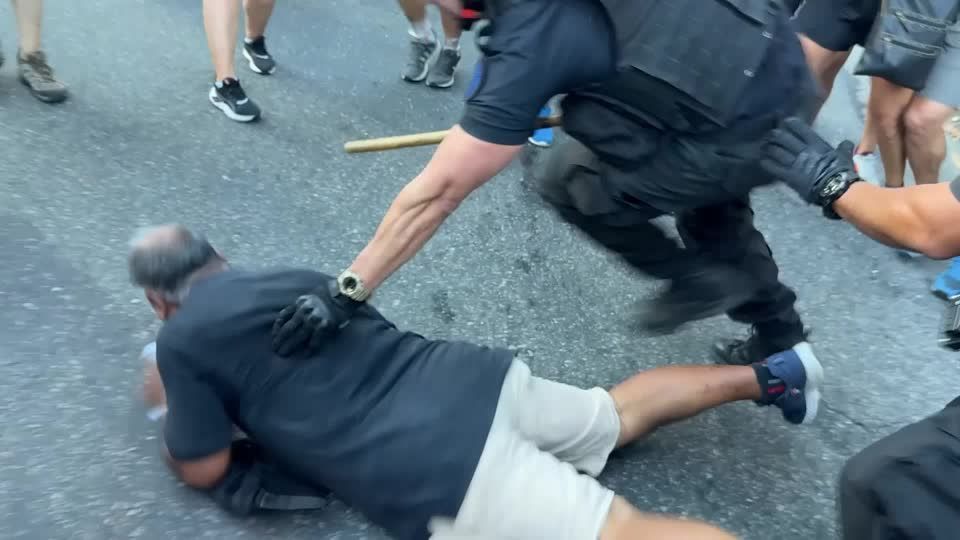 Scuffles break out at protest by retirees in Argentina