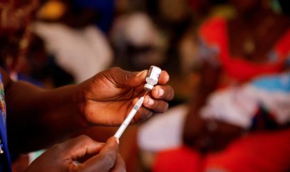 USAID: EUA revertem cortes em programas de combate a malária e tuberculose