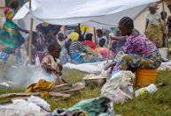 Campos de refugiados lotam enquanto milhares fogem da RD Congo, diz Acnur