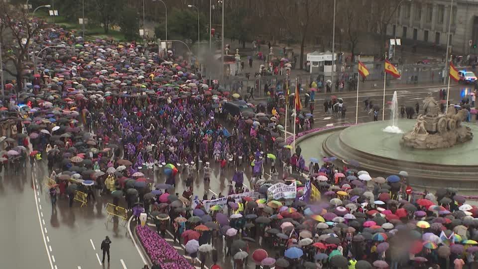 Thousands brave rain to protest 'human rights decline' in Madrid