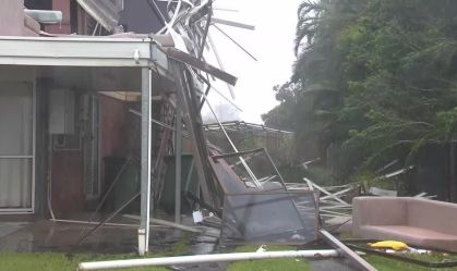 Passagem de ciclone pela Austrália deixa um morto e milhares sem energia