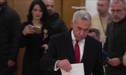 Candidato da ultradireita é barrado de eleição na Romênia