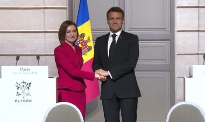 Macron acusa Rússia de tentar promover desestabilização na Moldávia