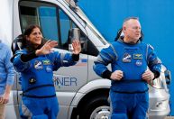 Como corpo dos astronautas se acostuma novamente com gravidade?