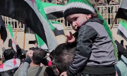 Sírios comemoram 14º aniversário da revolta contra Bashar al-Assad